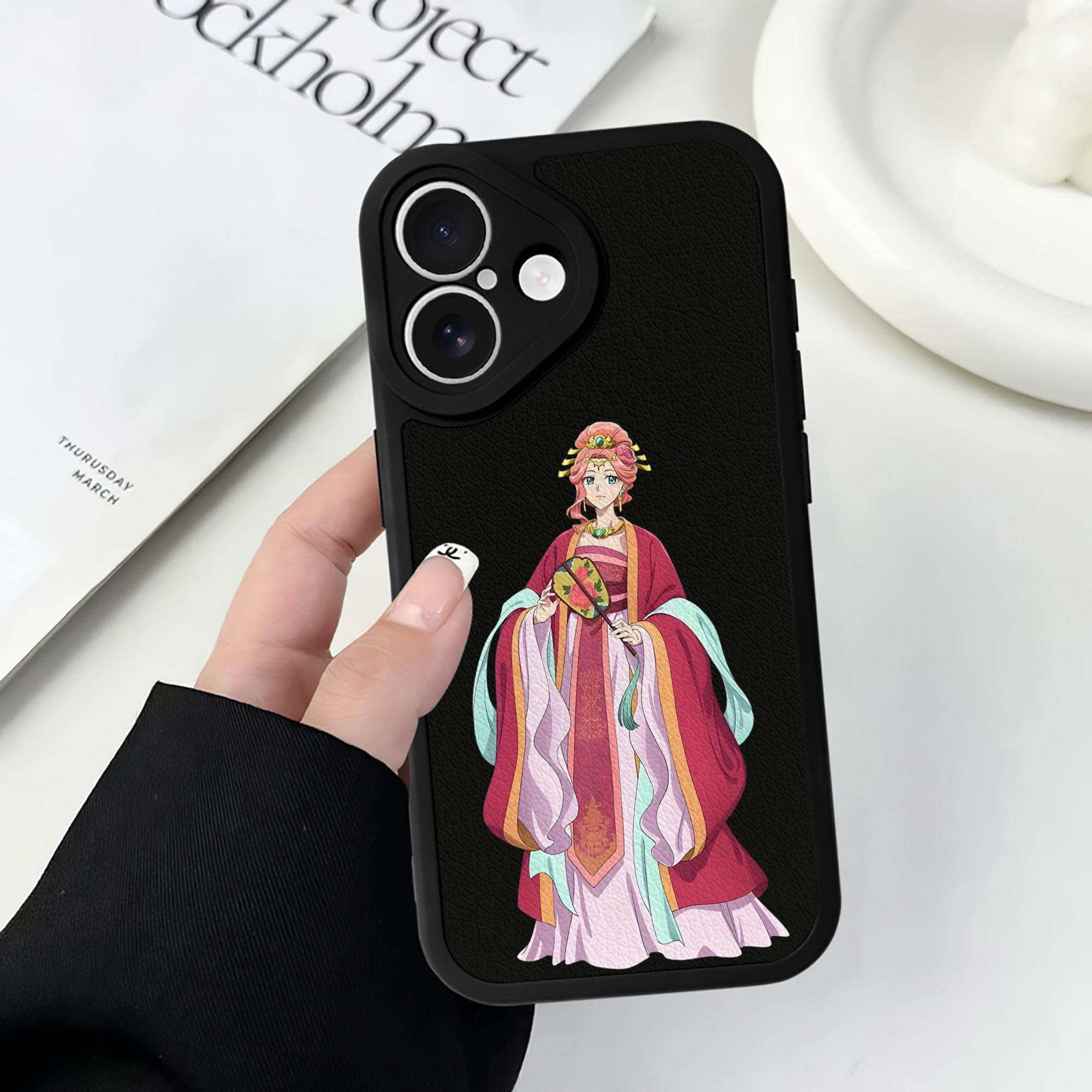 （画像用） 薬屋のひとりごと The Apothecary Diaries 【iPhone 16シリーズ対応】シリコンスマホケース（レザー調） 材質：シリコン
